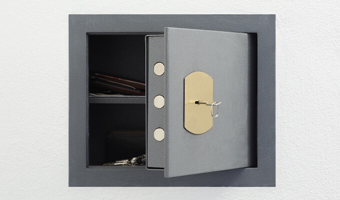 金庫の種類をプロが解説！鍵タイプと性能、失敗しない金庫の選び方  